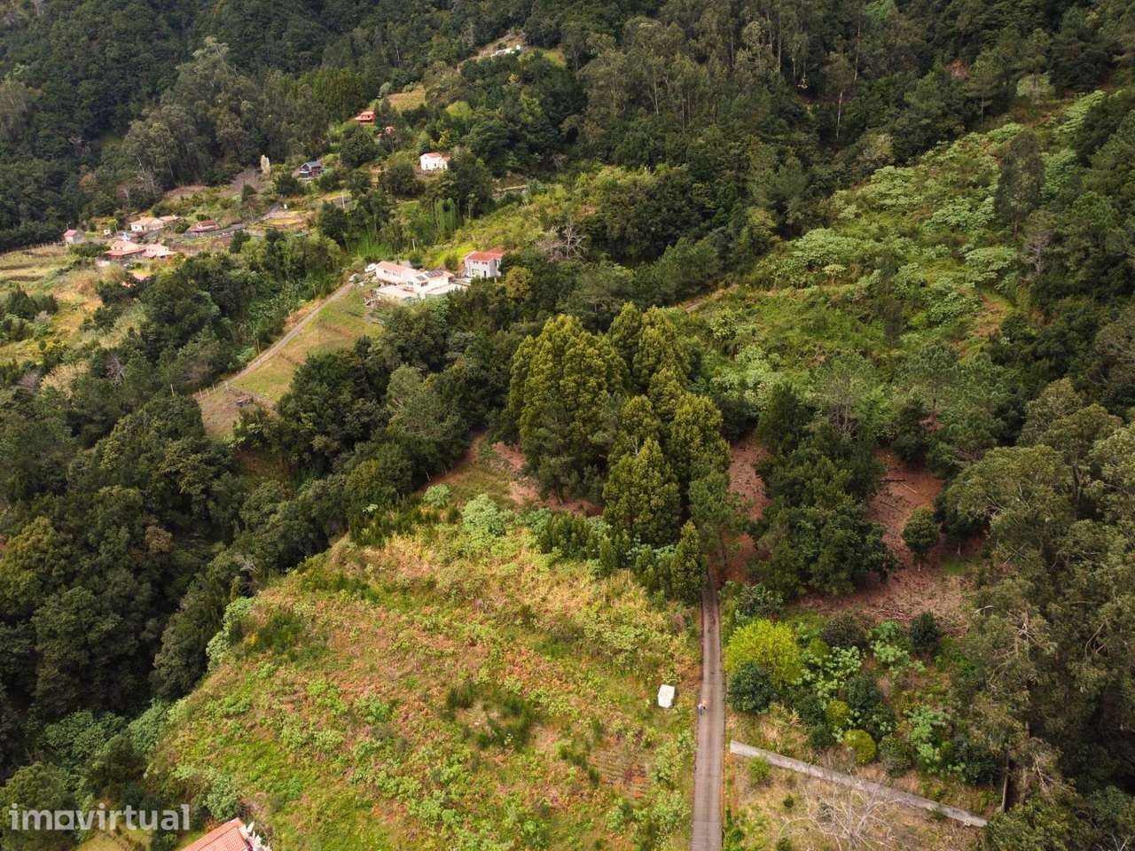 Lameiros, São Vicente – Terreno Plano e Fácil de Construir - Grande imagem: 3/15