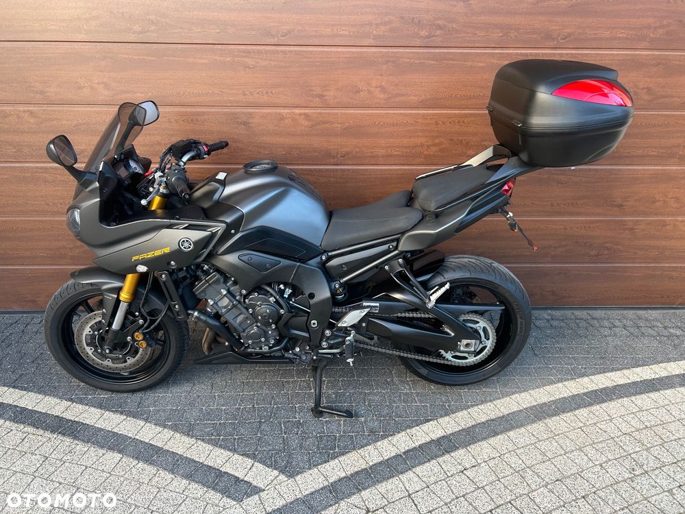 Yamaha FZ8 - 10
