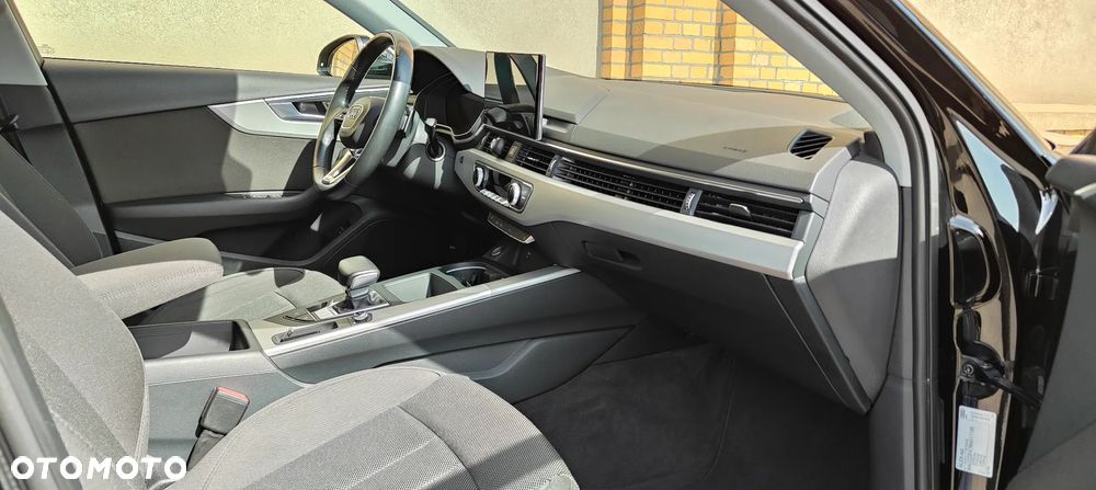 Audi A4 Limousine 35 TDI mHEV Advanced S tronic - 35