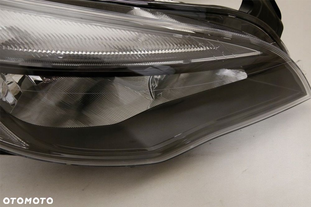 Reflektor Lampa Przód Tyc Opel Astra IV 4 J Lift 2013-2019 kpl - 3