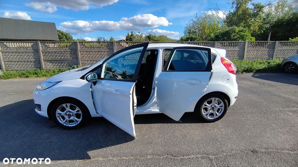 Ford Fiesta 1.0 EcoBoost STart-Stop Titanium - 5