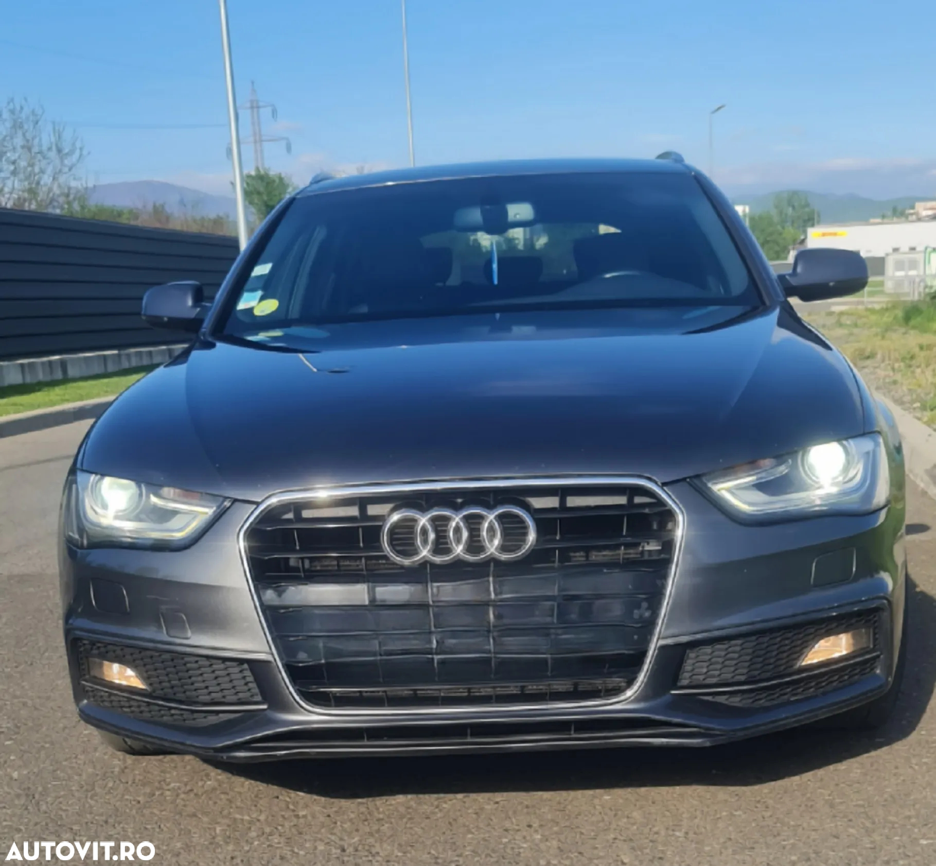 Audi A4 Avant 2.0 TDI DPF clean diesel multitronic S line Sportpaket - 6