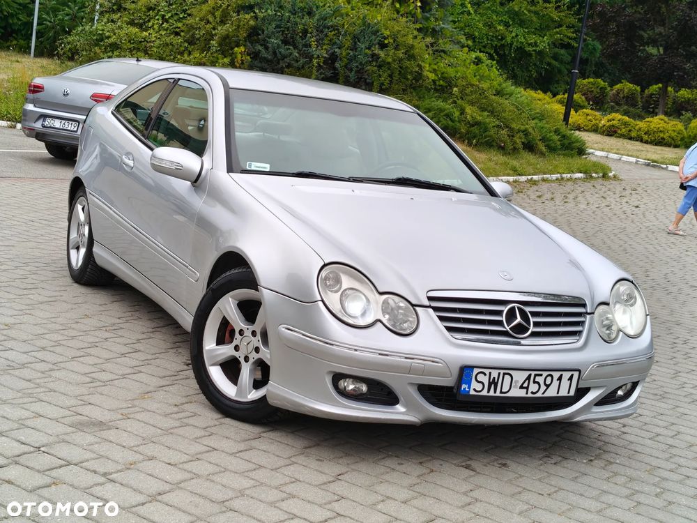 Mercedes-Benz Klasa C 180 Kompressor Sport Edition - 4
