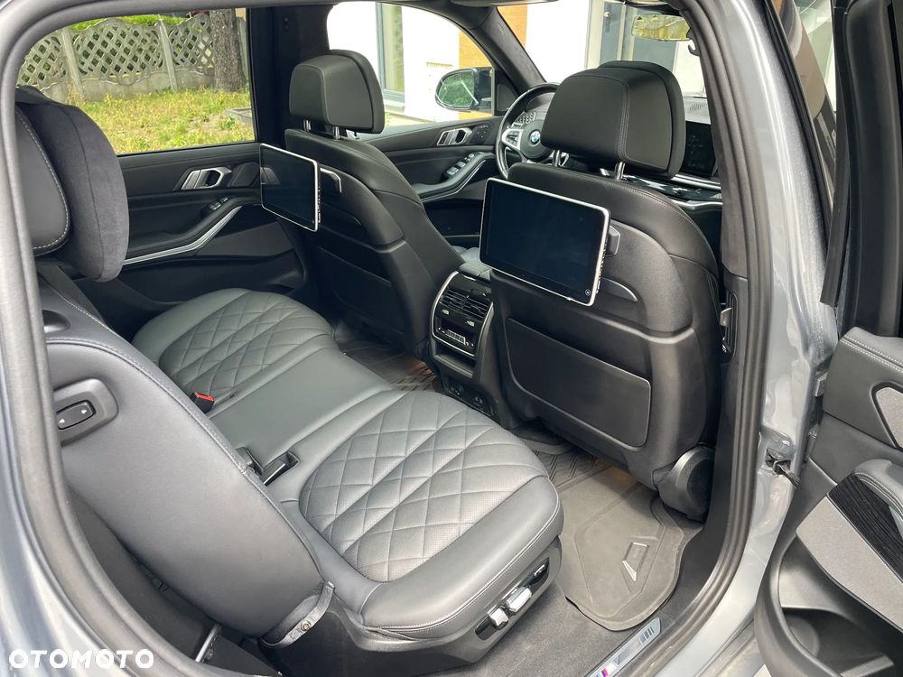 BMW X7 xDrive40i - 21