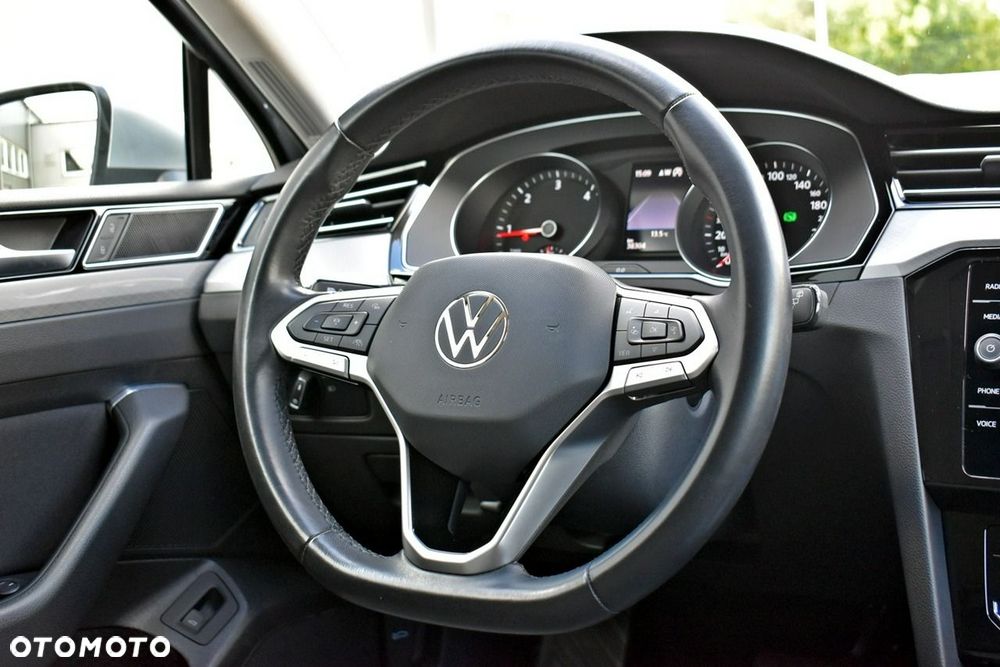 Volkswagen Passat Variant 2.0 TDI EVO Business DSG - 19