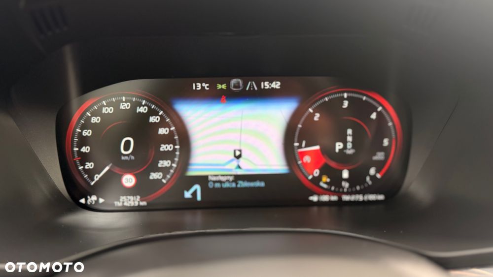 Volvo XC 60 B4 D AWD R-Design - 10