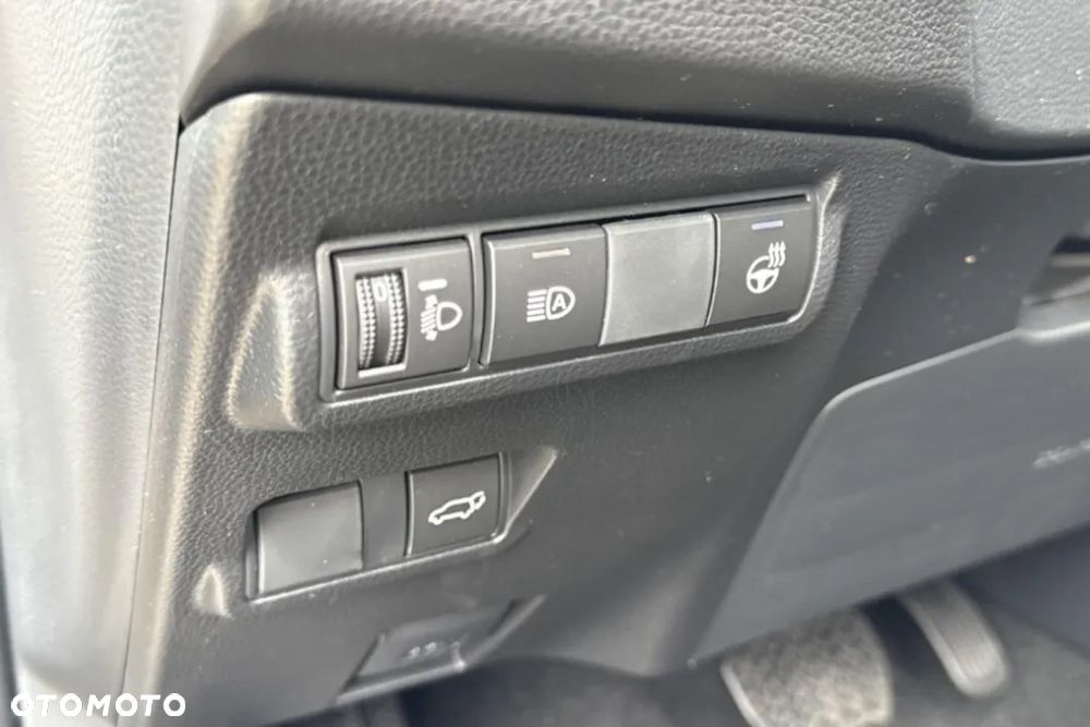 Toyota Corolla Cross 1.8 Hybrid Style - 17