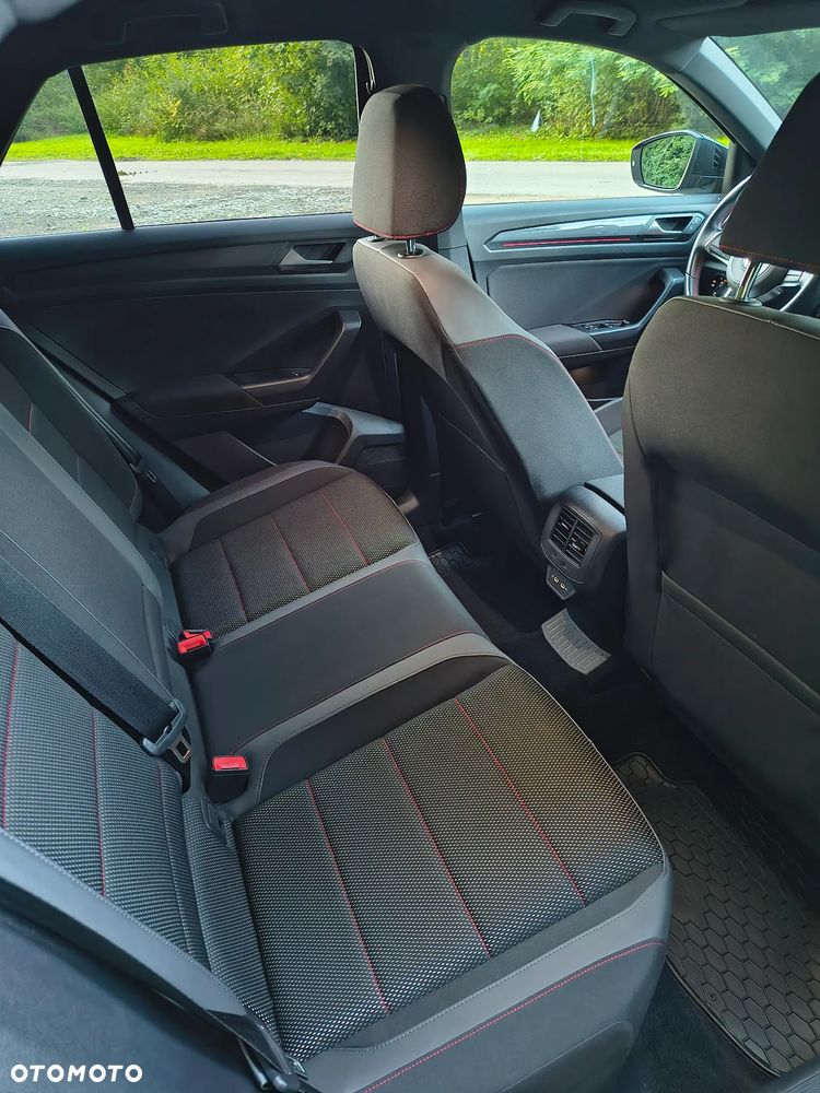 Volkswagen T-Roc 1.5 TSI ACT Premium - 8
