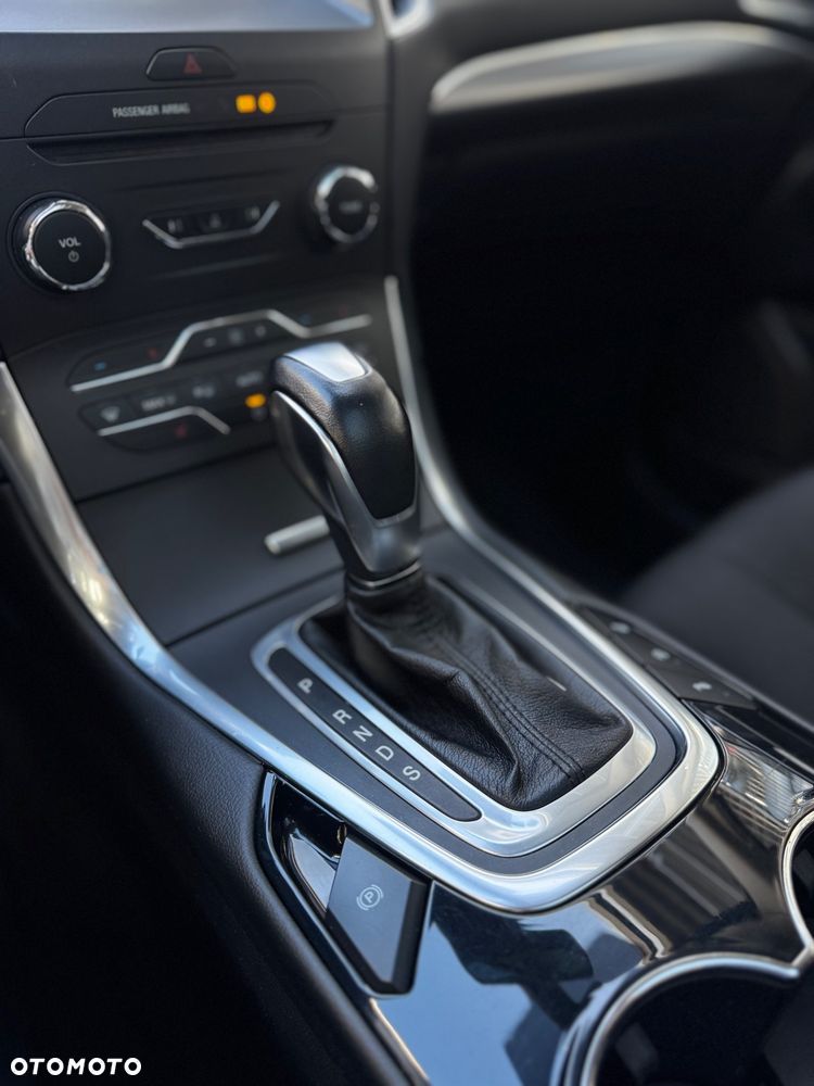 Ford S-Max 2.0 TDCi Titanium PowerShift - 25