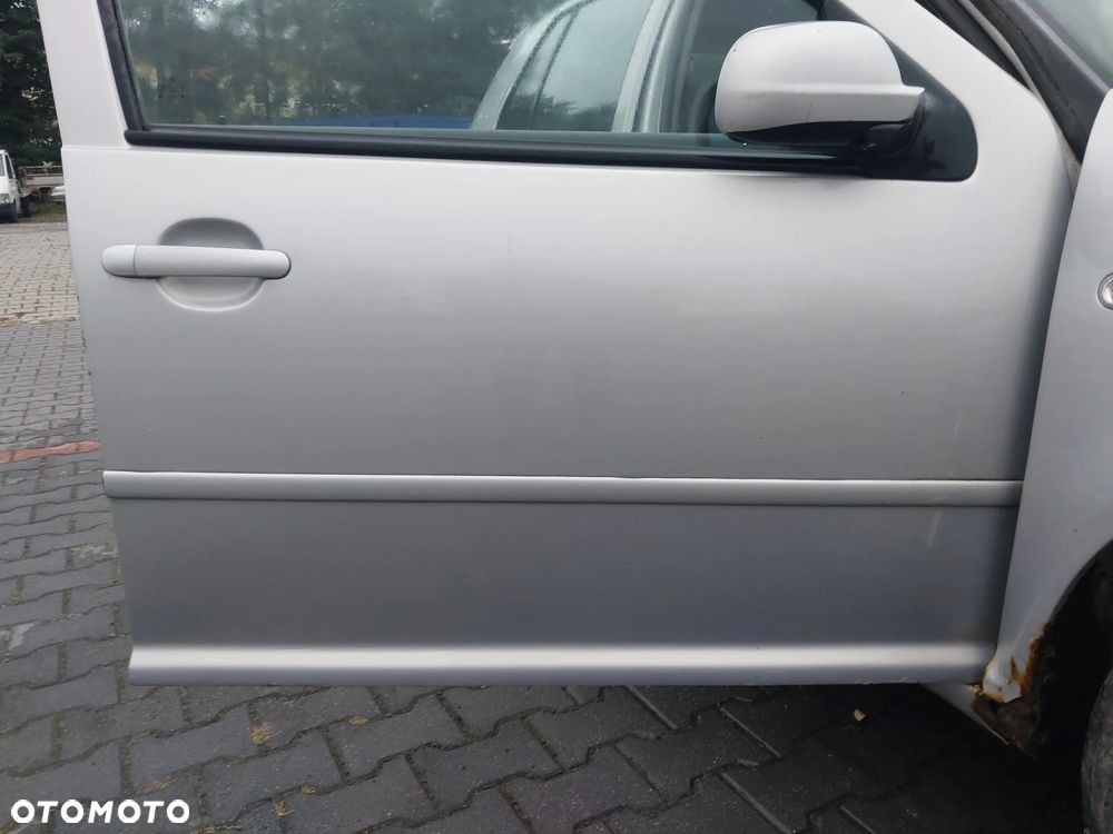 Volkswagen Golf 4 IV GENERATION silnik kompletny 1.9 TDI 90 KM ALH skrzynia biegów sprzęgło pompa wtryskowa paliwa drzwi lewe prawe zderzak maska błotnik klapa lusterko LB7Z turbina maglownica mcperson sanki belka osłona zbiorniczek zamek alufelgi r16 zwrotnica zacisk hamulcowy amortyzator mechanizm szyby serwo pompa pompka panel podszybie lampa tłumik wydech szyba sonda fotel pompka głowica NA CZĘŚCI WSZYSTKIE CZĘŚCI - 18