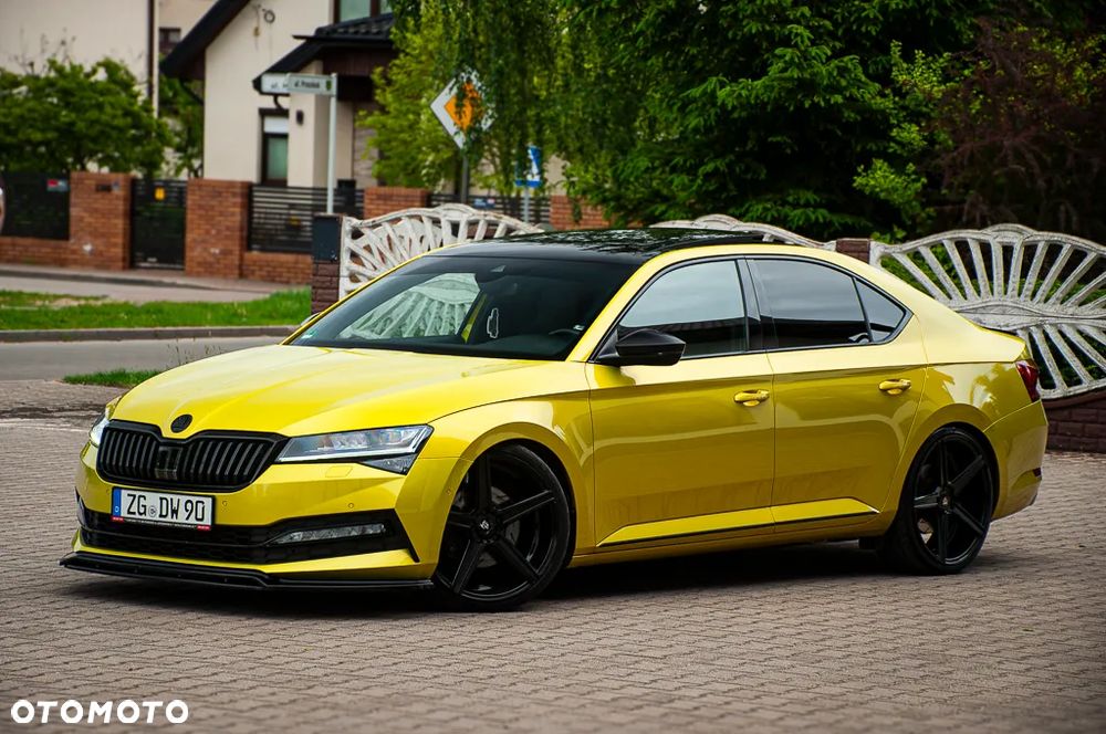 Skoda Superb 2.0 TDI DSG Sportline - 30