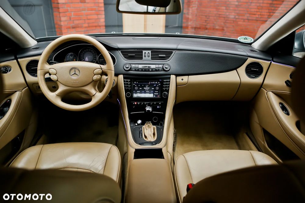 Mercedes-Benz CLS 350 7G-TRONIC - 22