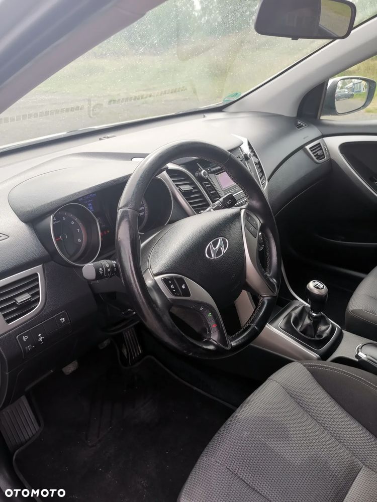 Hyundai i30 - 16