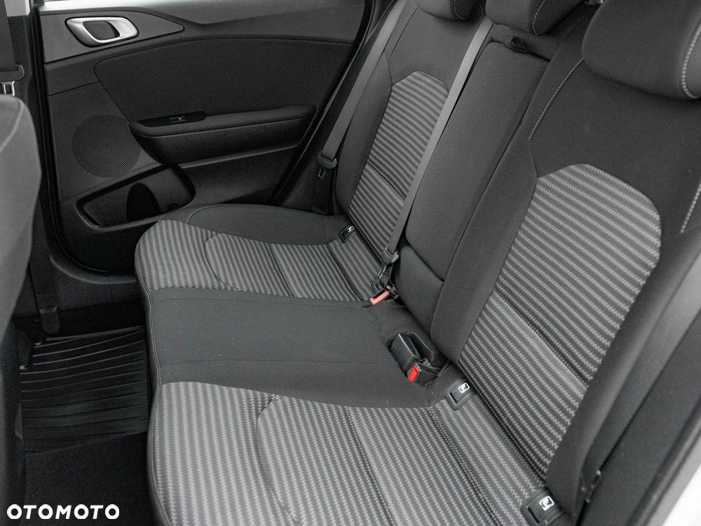 Kia Ceed 1.5 T-GDI M - 25