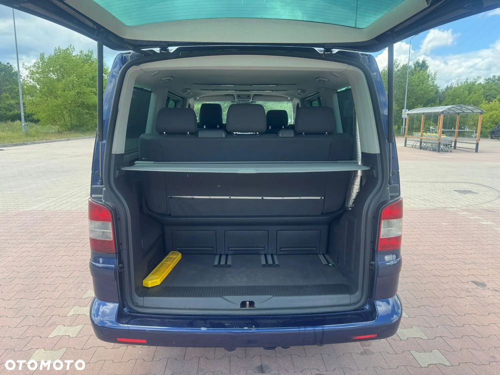 Volkswagen Multivan - 17