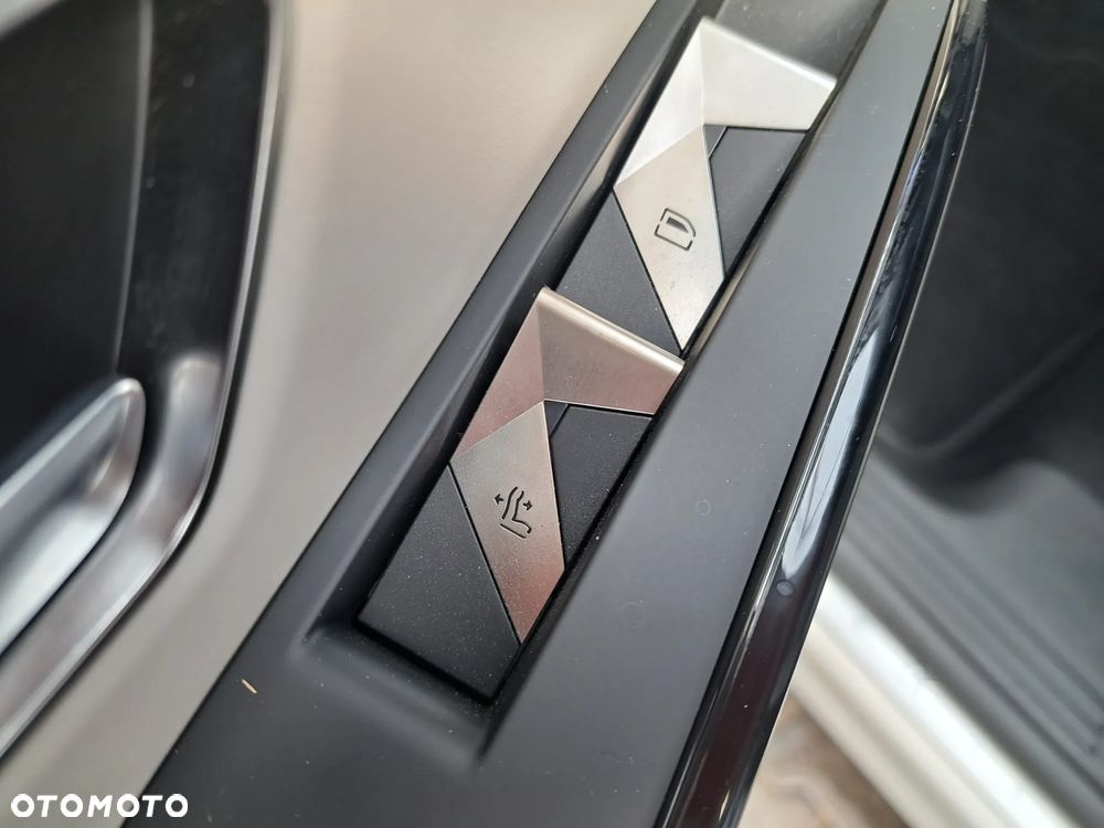 DS Automobiles DS 7 Crossback - 15
