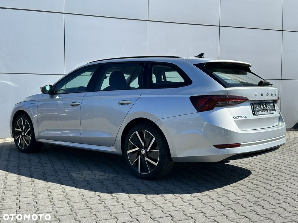 Skoda Octavia - 11