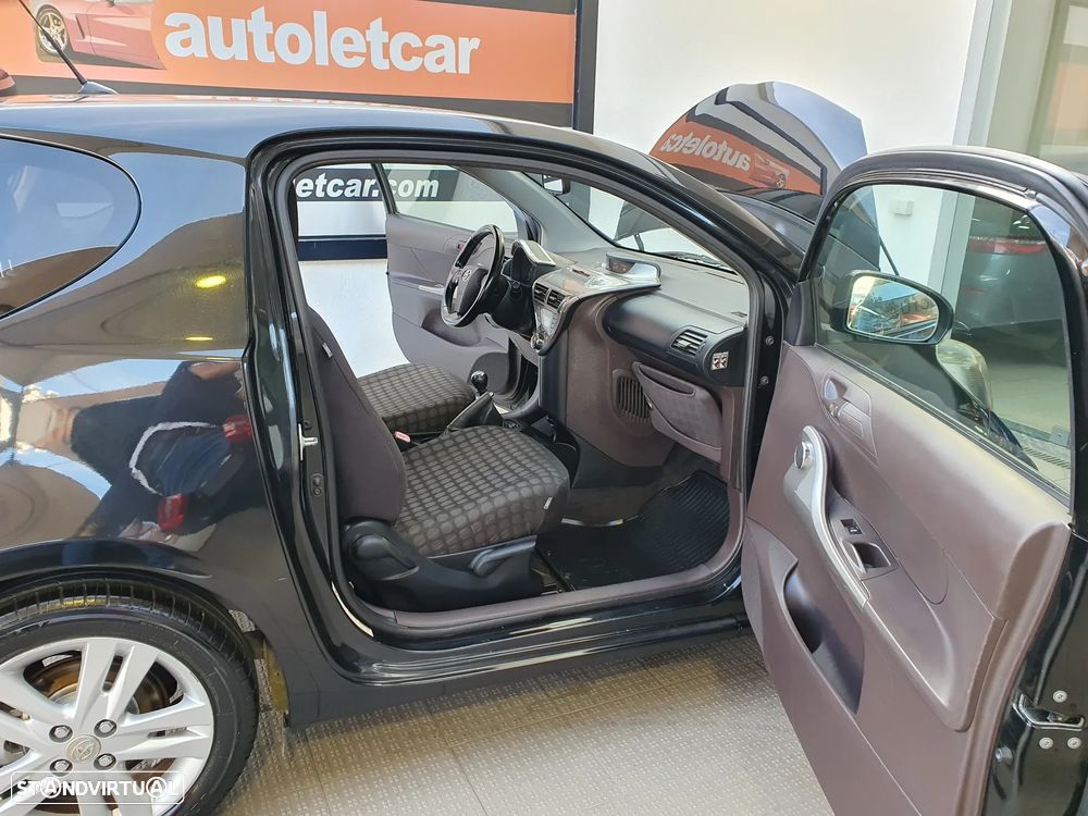 Toyota iQ 1.33 VVT-i - 13