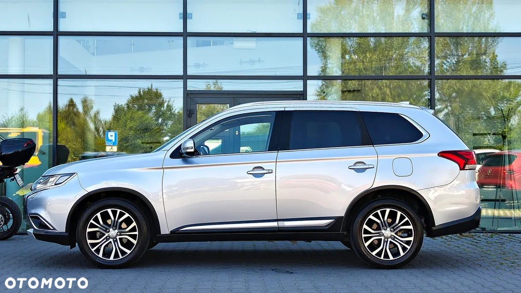 Mitsubishi Outlander - 7