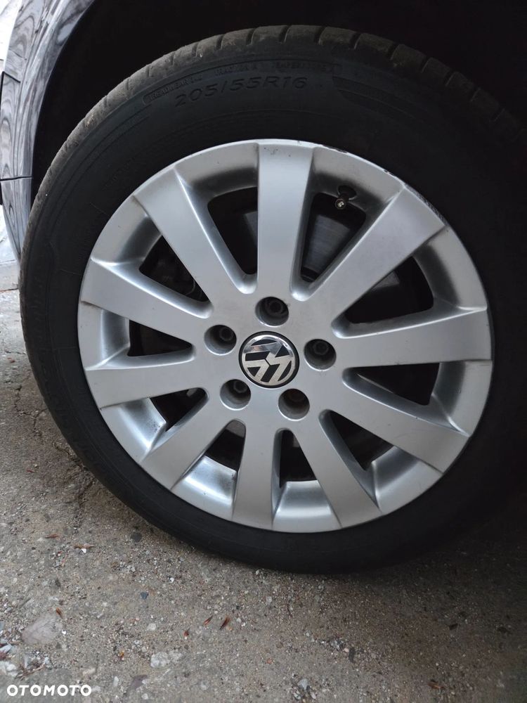Volkswagen Passat 2.0 FSI Comfortline - 18