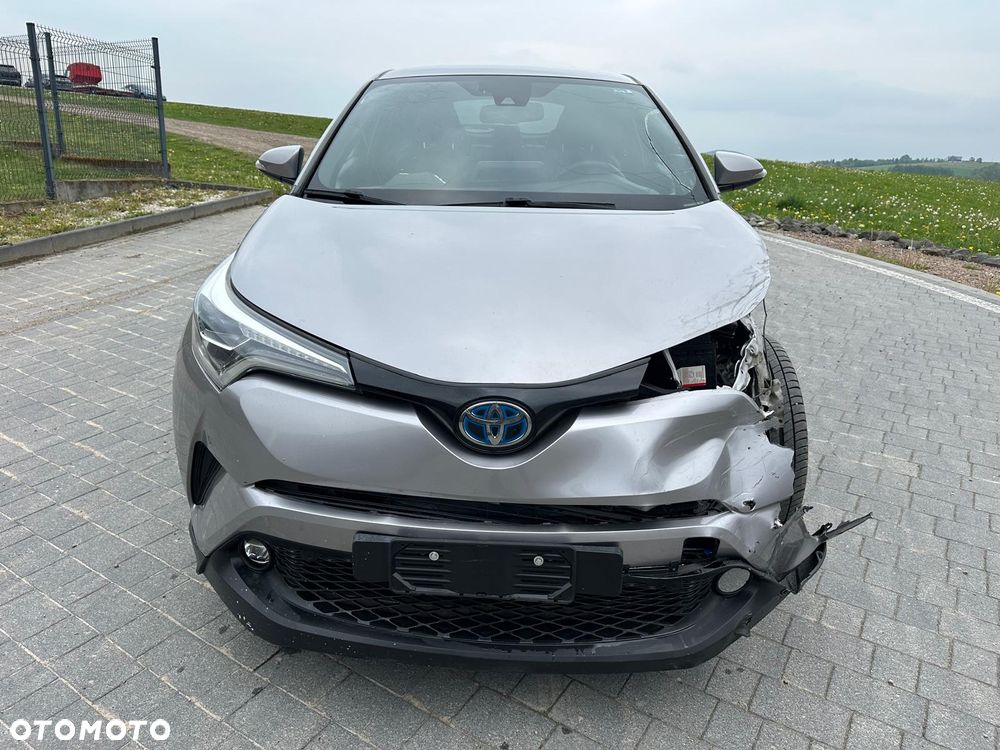 Toyota C-HR Lounge - 2