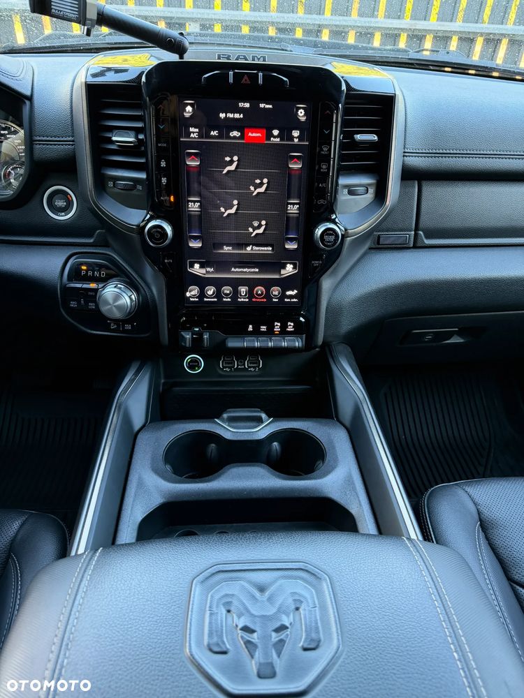 RAM 1500 5.7 Crew Cab Rebel - 36