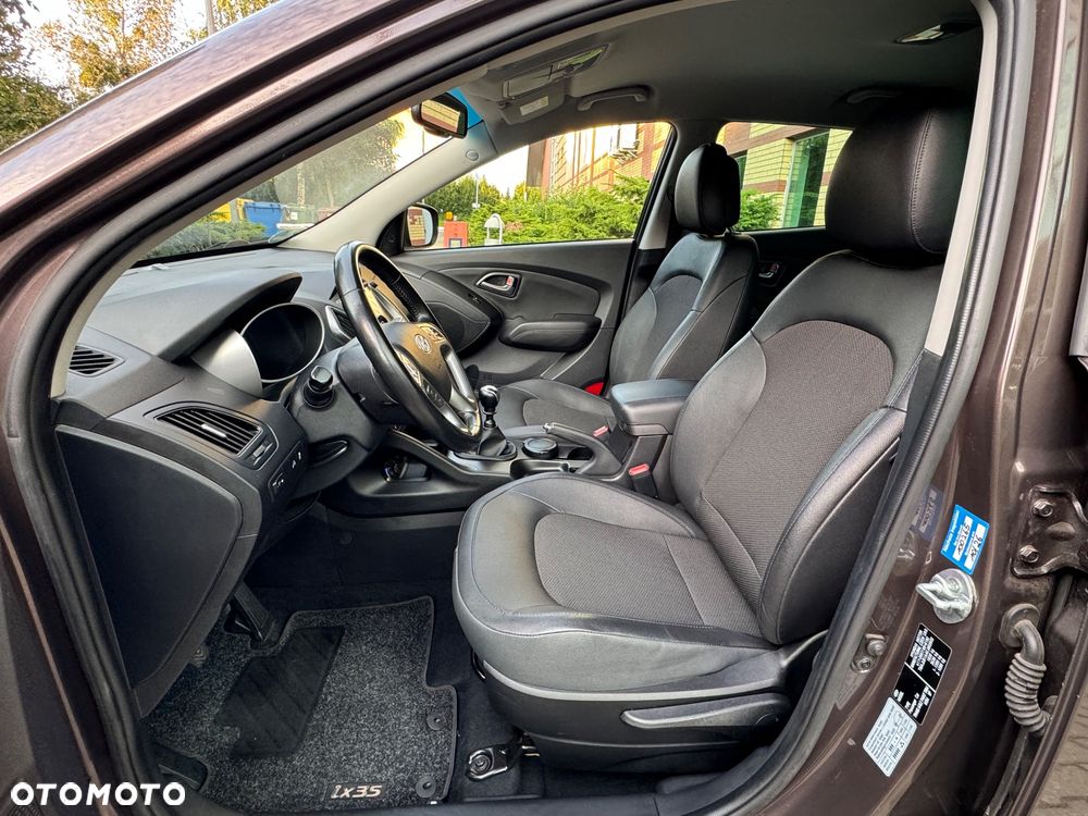 Hyundai ix35 blue 1.6 2WD Finale Gold - 19