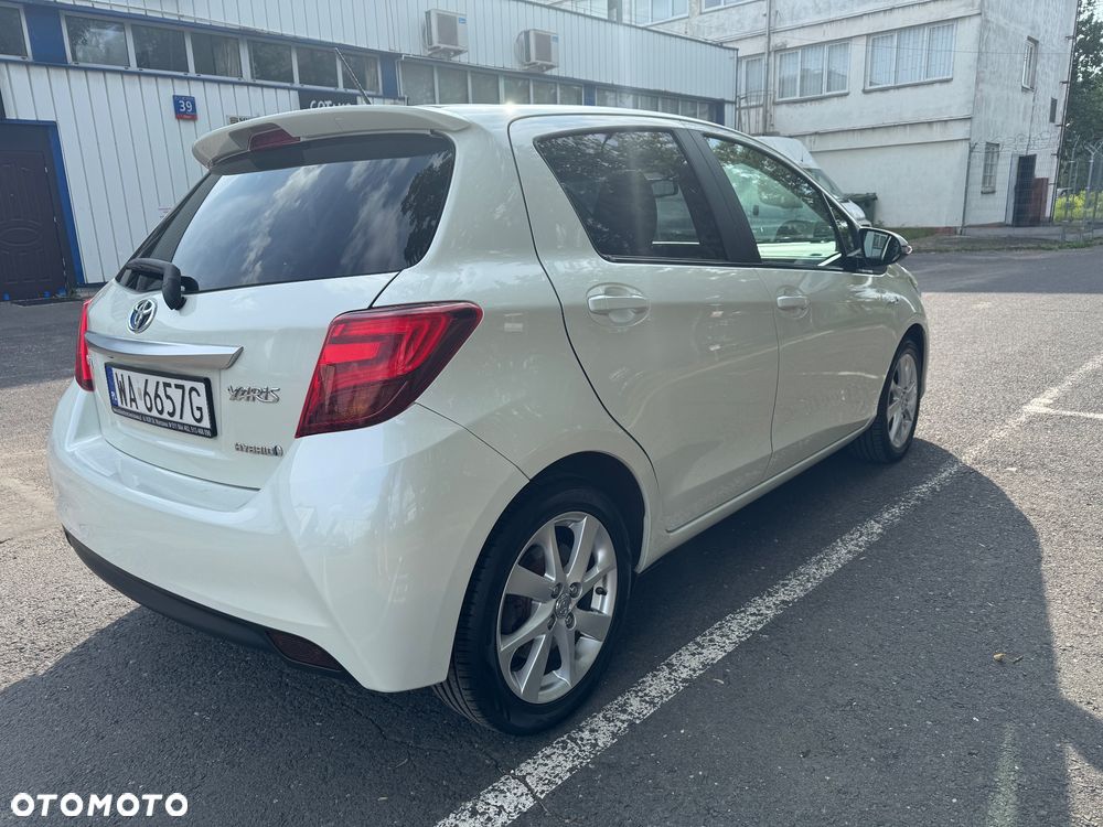 Toyota Yaris - 4