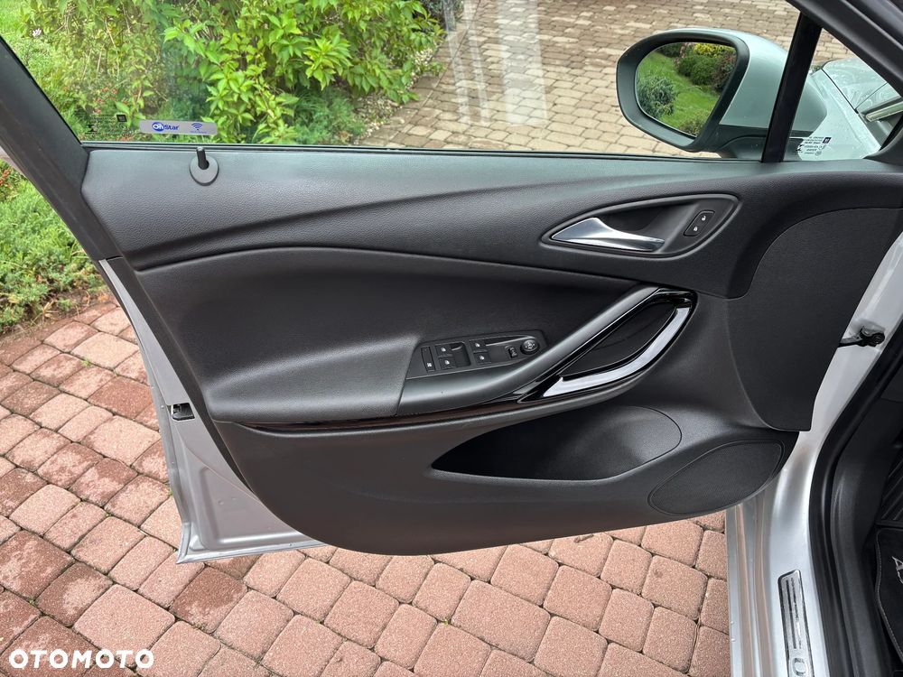 Opel Astra 1.4 Turbo Start/Stop Innovation - 11