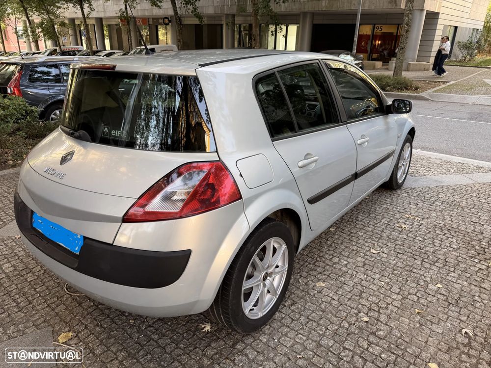 Renault Mégane 1.5 dCi Confort Dynamique - 5