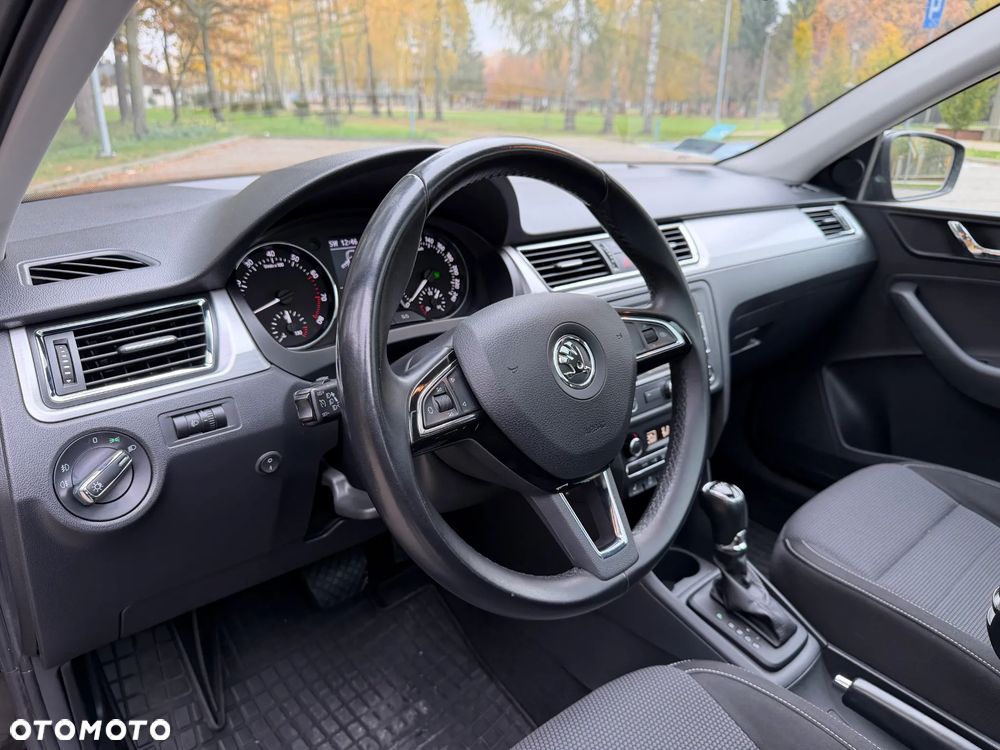 Skoda RAPID 1.4 TSI Edition DSG - 11