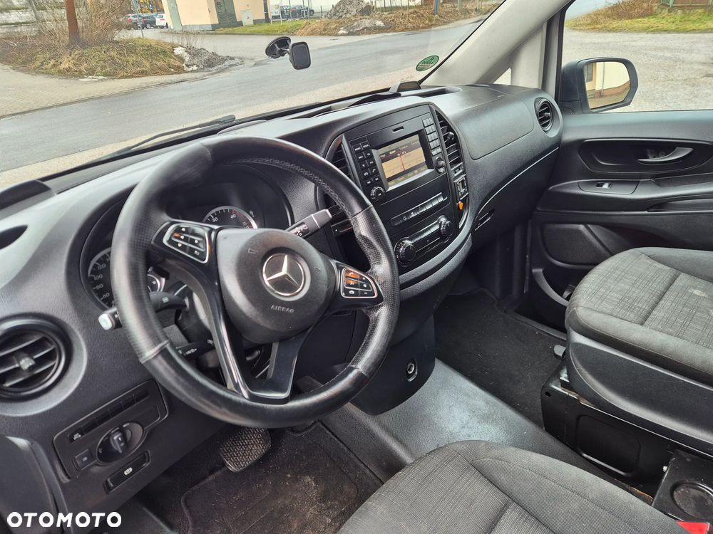 Mercedes-Benz Vito - 22