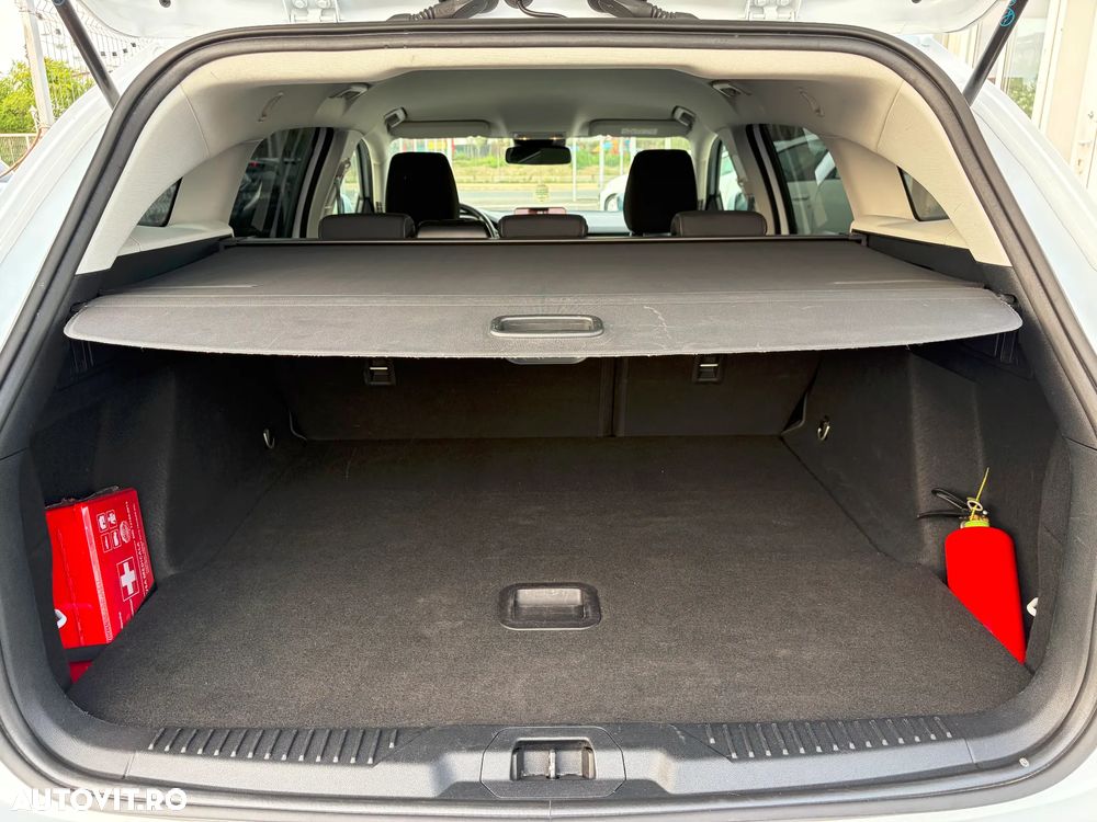 Ford Focus 1.0 EcoBoost Connected - 33