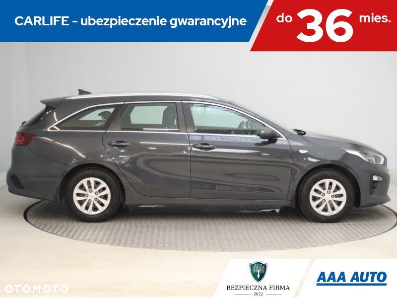 Kia Ceed - 8