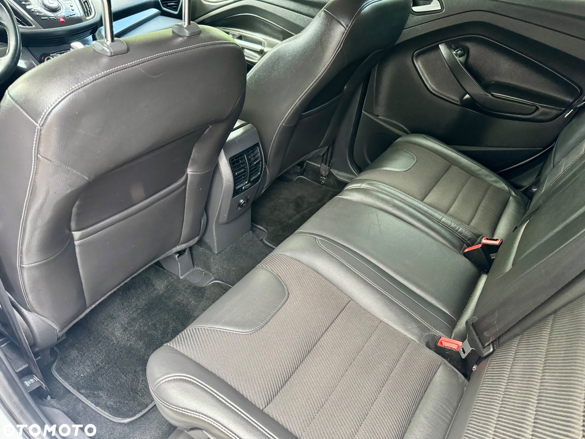 Ford Kuga - 20