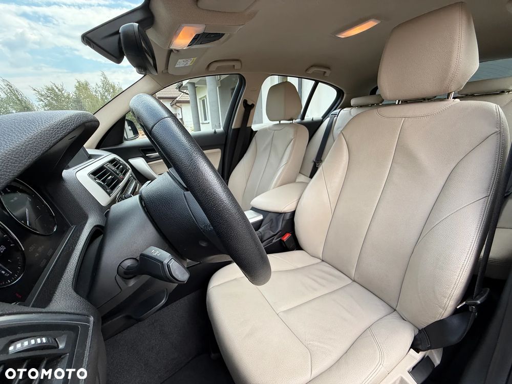 BMW Seria 1 - 12
