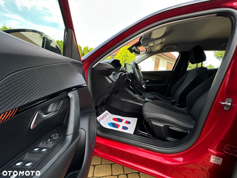 Peugeot 2008 1.2 Pure Tech GPF Allure S&S - 19