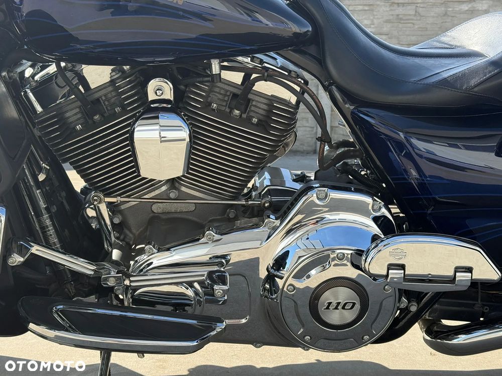 Harley-Davidson CVO Street Glide - 6