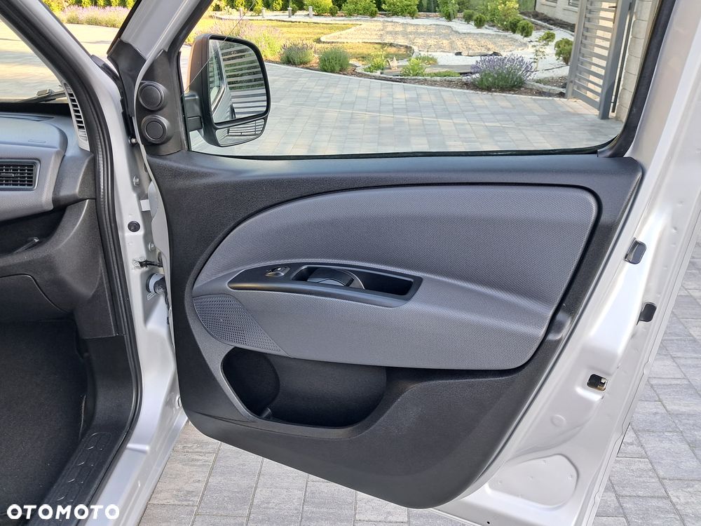 Fiat Doblo - 12