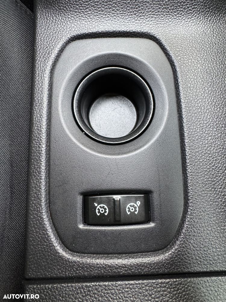 Dacia Duster 1.5 dCi 4x2 Prestige - 24