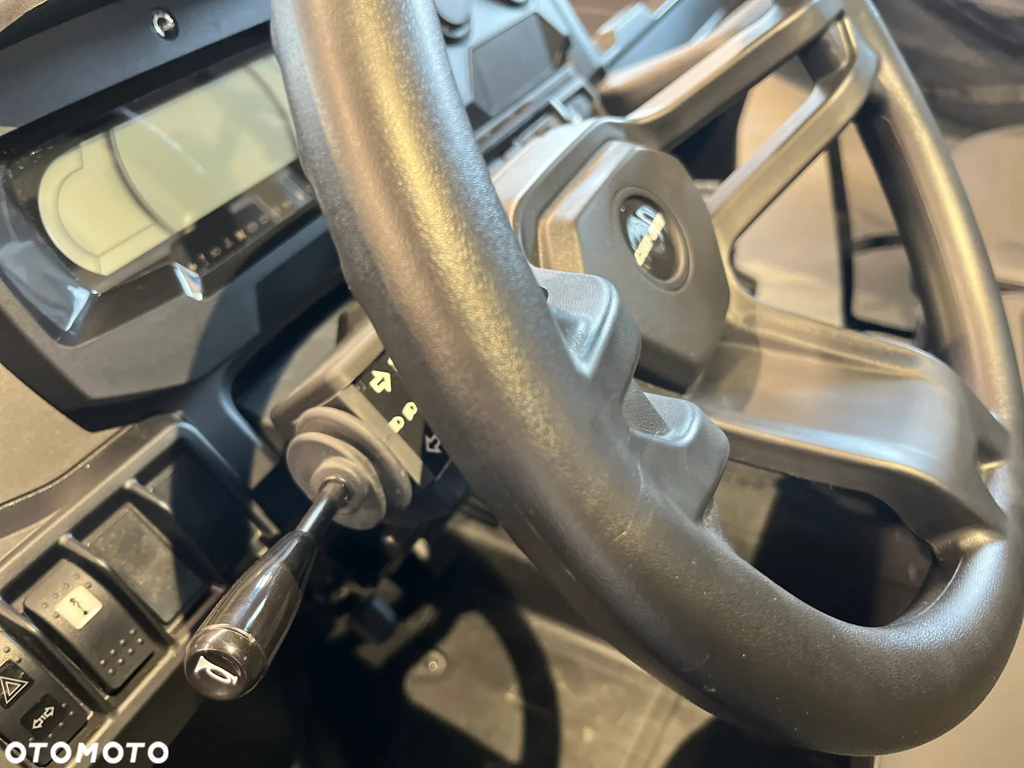Can-Am Inny - 9