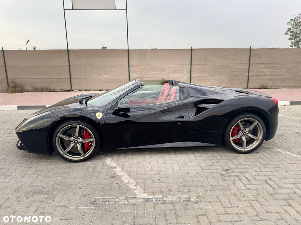 Ferrari 488 - 5