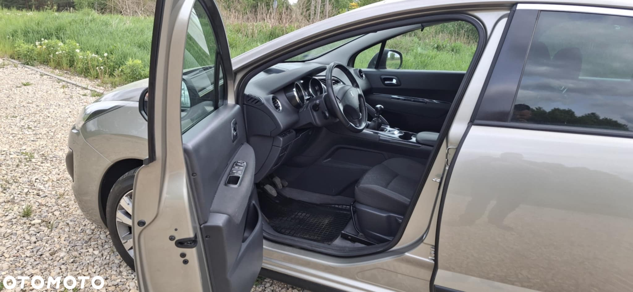 Peugeot 3008 1.6 HDi Active - 10