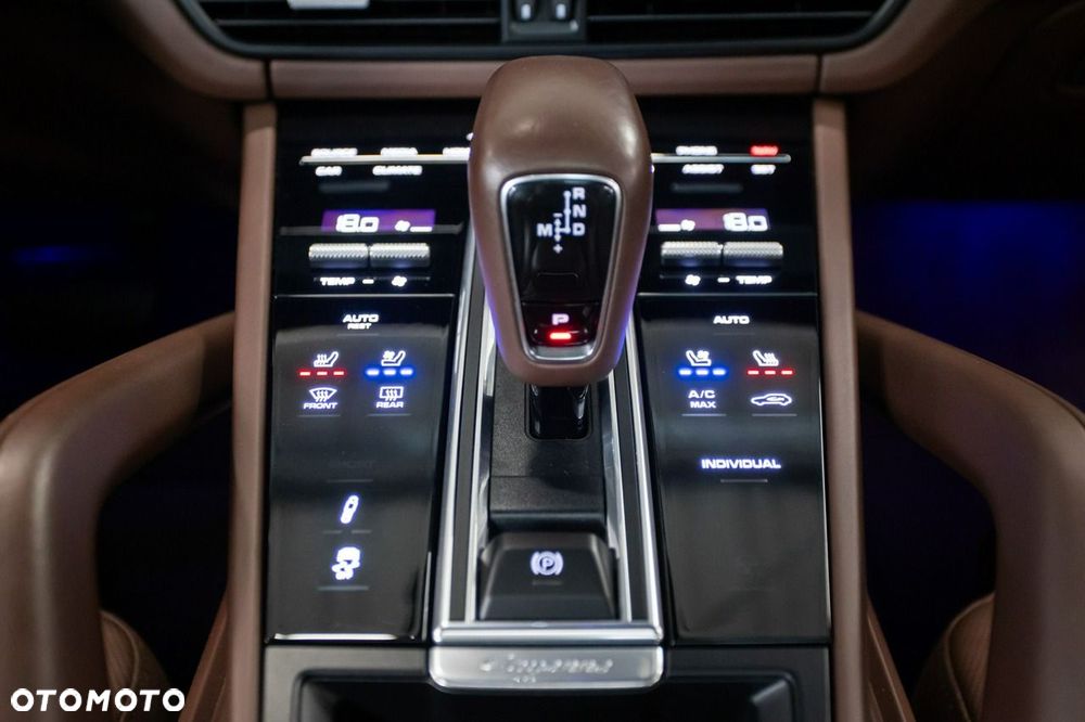 Porsche Cayenne E-Hybrid Tiptronic S - 30