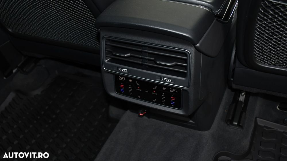 Audi Q8 - 16