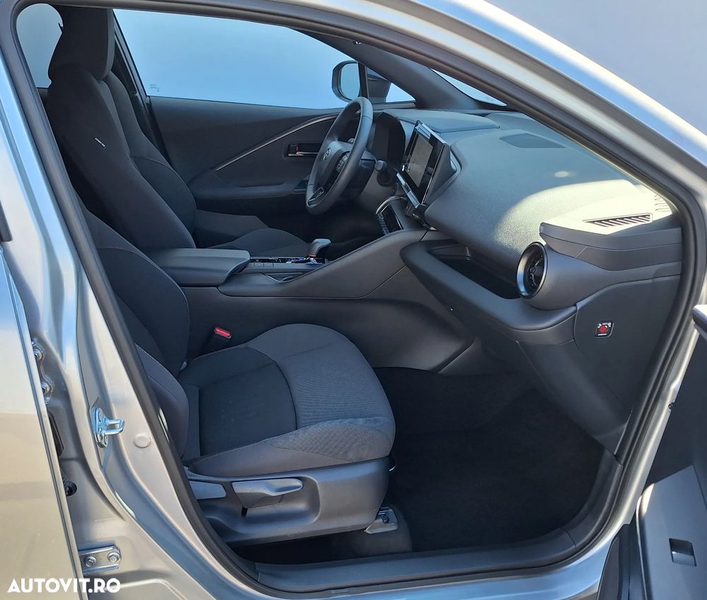Toyota C-HR - 12