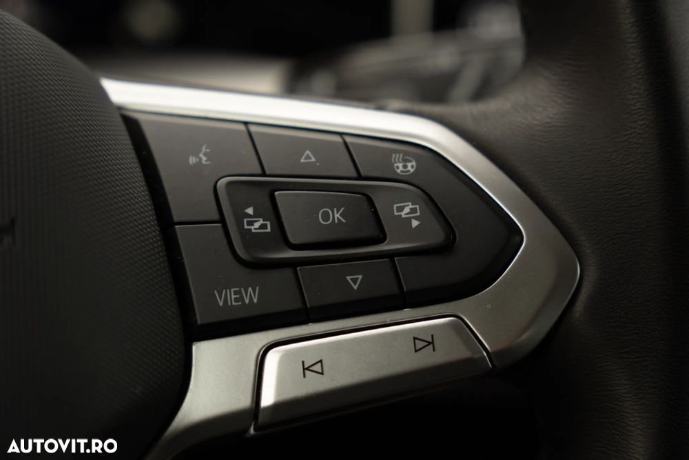 Volkswagen Golf 1.5 eTSI DSG MHEV Life - 13