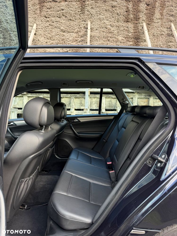 Mercedes-Benz Klasa C 320 CDI 7G-TRONIC Avantgarde - 11