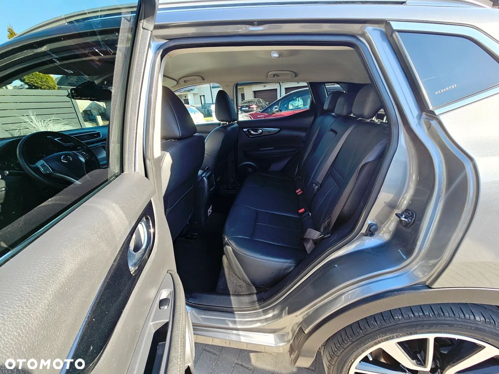 Nissan Qashqai 1.2 DIG-T Tekna EU6 - 14