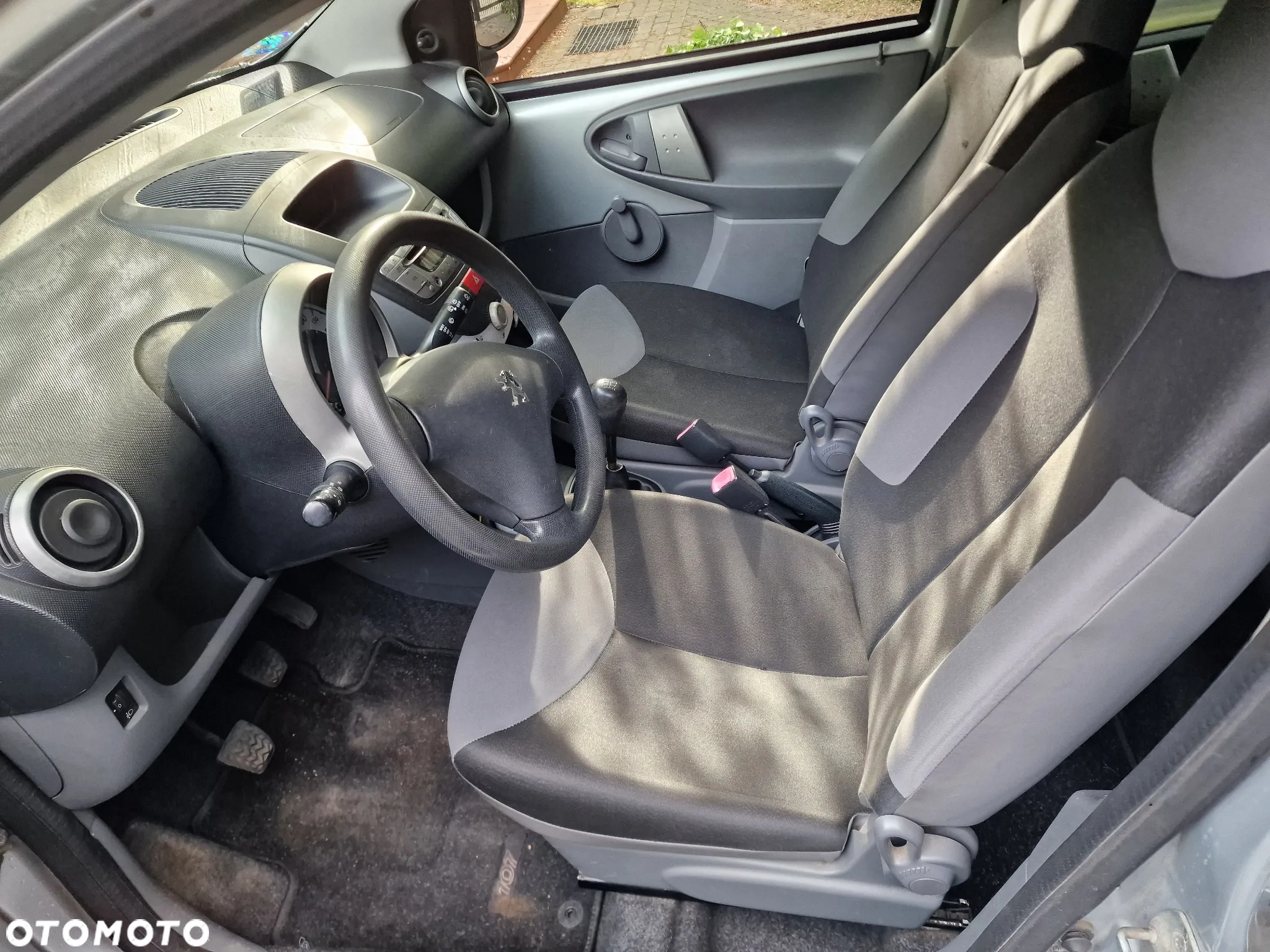 Peugeot 107 1.0 Happy - 13